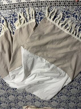 Sweet Jojos bedskirt for crib/toddler bed Two-Tone Fringe